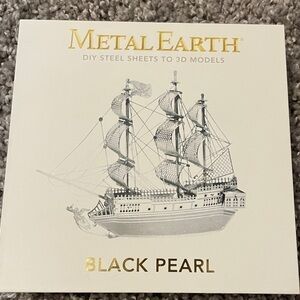 Metal Earth. Black Pearl.